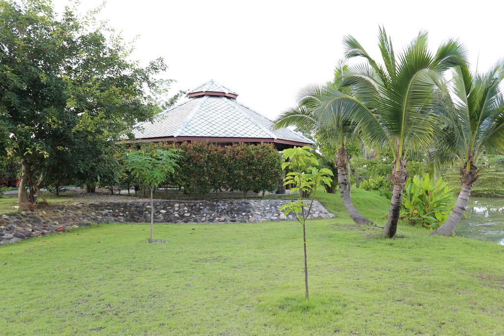 Chiang Dao Privacy Hotel Banmuangngaj Kültér fotó